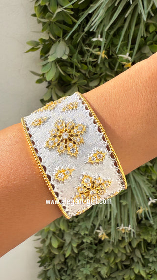 THE LUXURY MIX GOLD DIAMOND BANGEL