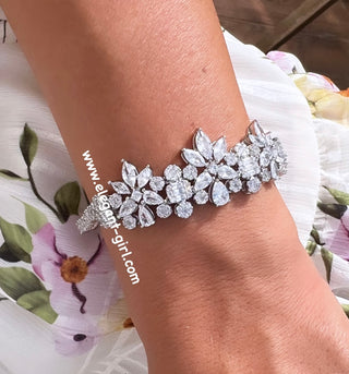 THE BAGUETTE MARQUISE SET