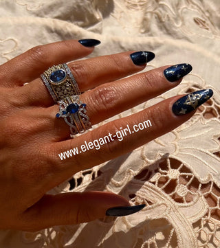 THE ROYAL DOU BLUE SAPPHIRE RING