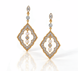 Lumière Pearl Arabesque Earring