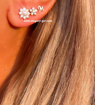 PEARL FLOWER STUD EARRING