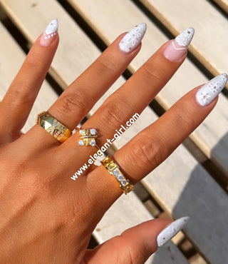 GOLD ATLAS DIAMOND RING - ELEGANT GIRLS