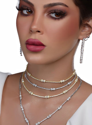 THE VERY ELEGANT EARRING